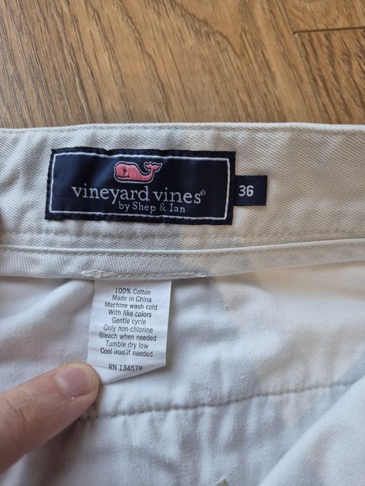 Vineyard Vines spodenki