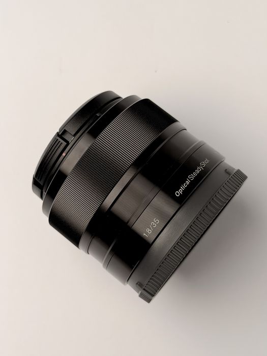 Sony SEL-35F18 35mm f/1.8 OSS