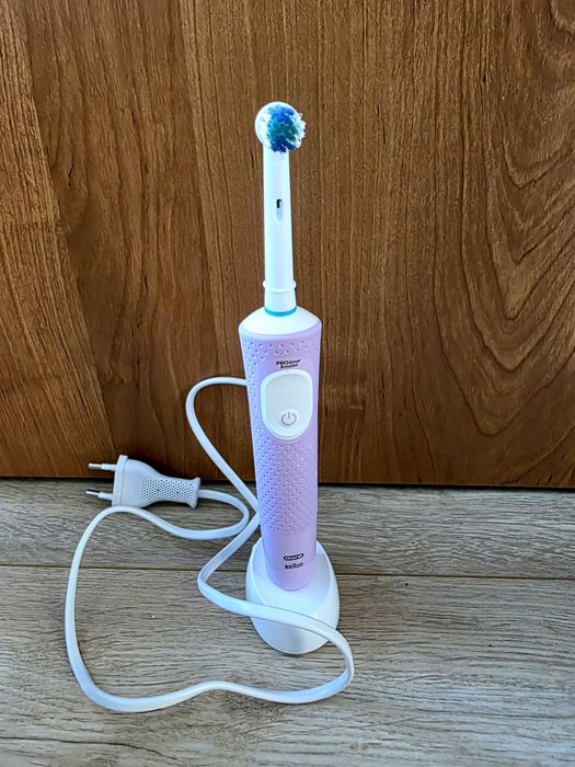 Szczoteczka elektryczna Oral-B Vitality PRO Protect X Clean