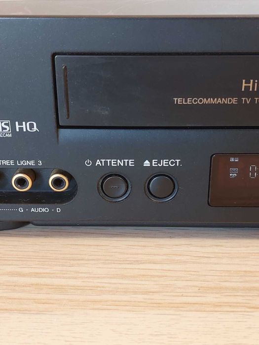 Sharp - VC-MH685 Cassette Player and Recorder64585625639938121