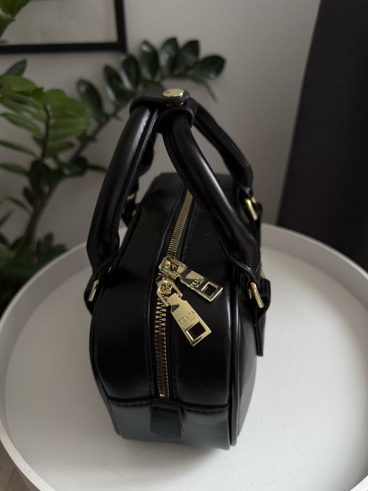 Популярна сумочка з ручками у стилі prada прада сумка