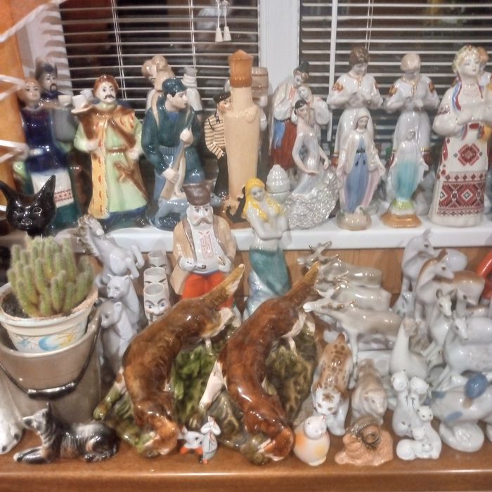 Статуэтки времён СССР .