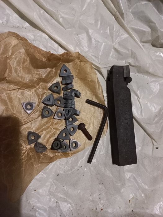 Резцы по металлу