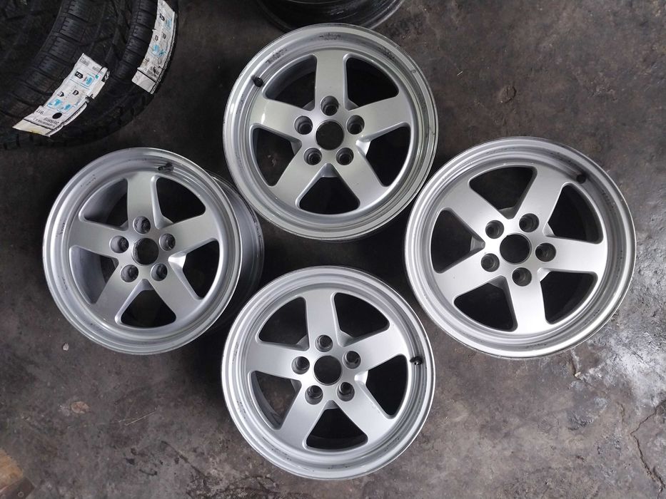 R 16   5*112   7 j   ET 35   dia 57.1. Ціна комплекту 8800.