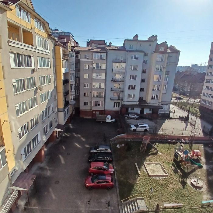Терміново! Продам 3х кім квартиру вул.Івасюка