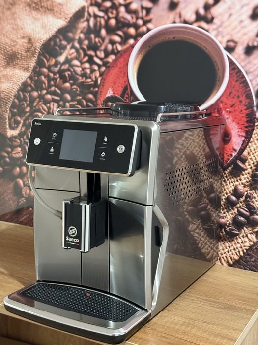 Ekspres do kawy SAECO XELSIS SM7685 INOX auto Cappuccino oraz Latte