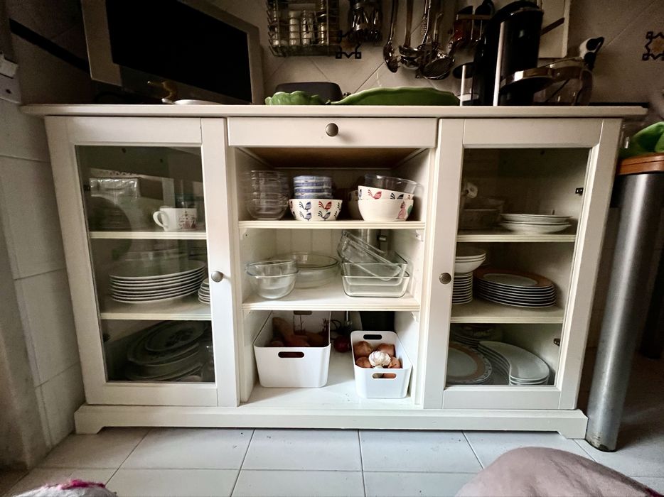 Aparador branco cozinha