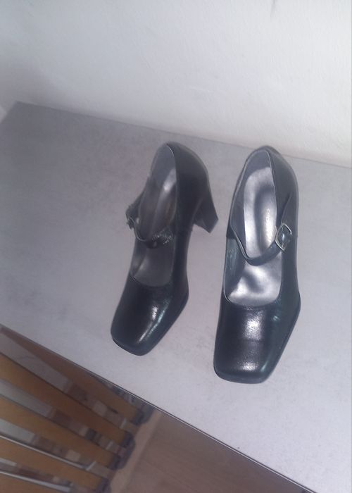 Sapatos velhos restaurados