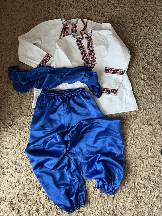 Вишиванки і шаровари - набір маленького козака. Ціна за все вказана