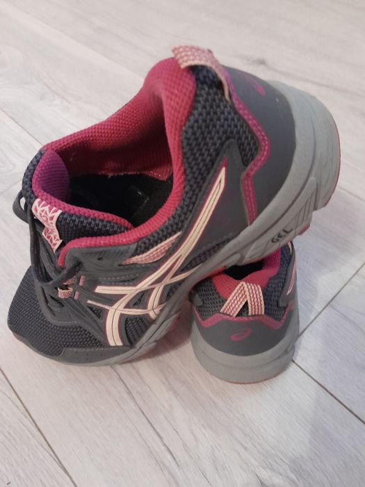 Женские кроссовки Asics GEL-VENTURE 8 (D) для бега