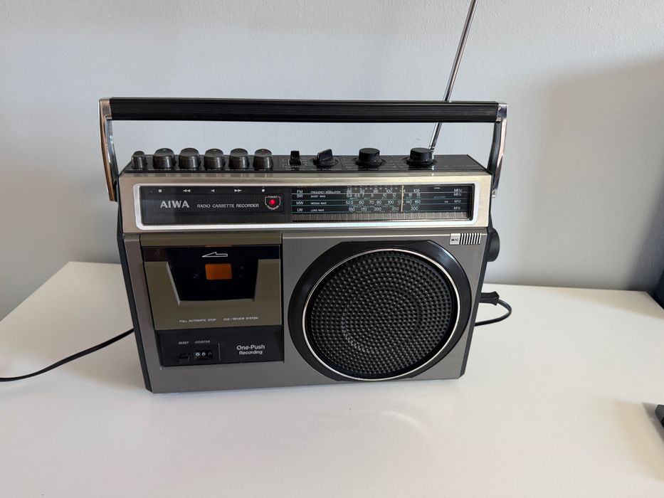 Radiomagnetofon AIVA TPR-180E