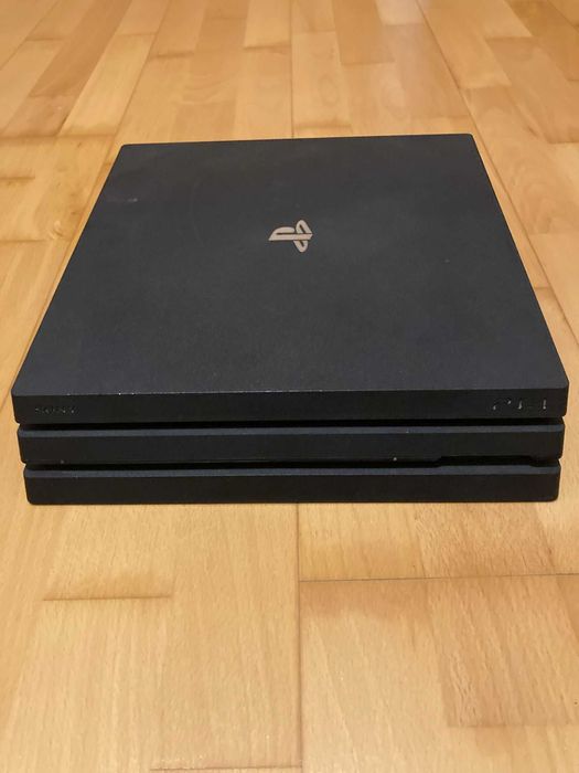 PS4 Pro com 1TB de memória!