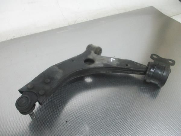 Braço de suspensão frente direito FORD Focus II Carrinha (DA_)