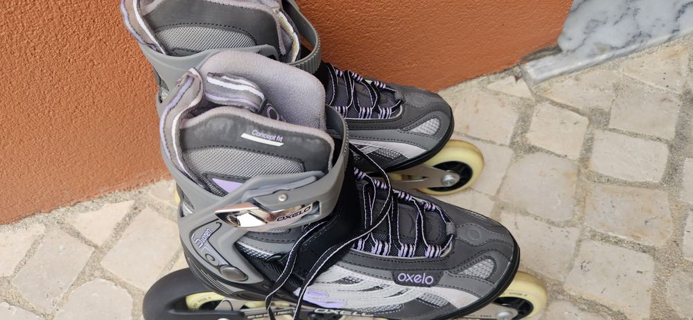 Conjunto.de Patins, proteções, e saco de transporte Oxelo.