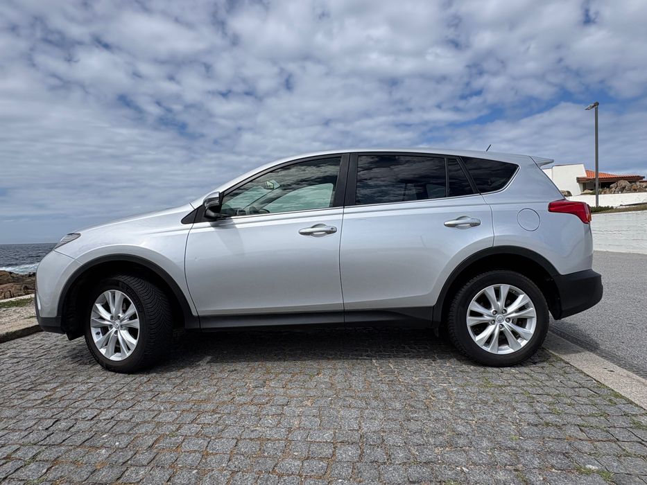 Toyota RAV4 2.2 D-4D 150cv 4x4 FULL EXTRAS
