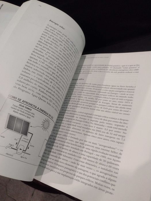 Sobre a Terra - Ricardo Garcia