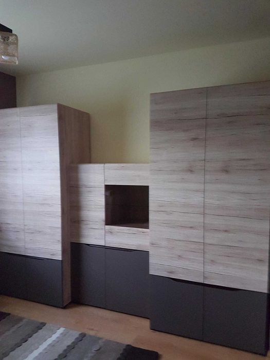 Komplet mebli - 2 szafy , 2- komody, ława !!!