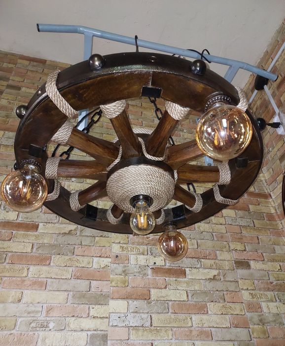 Люстра колесо воза # 3 для альтанки, бани, сауни,кафе,дома дерево