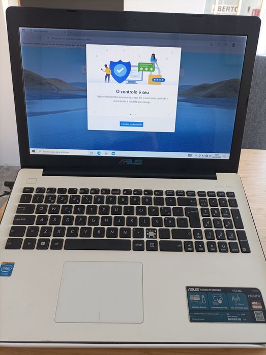PC Asus F553M Series