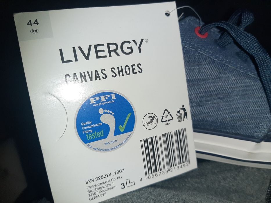 Buty sneakers   rozmiar 44