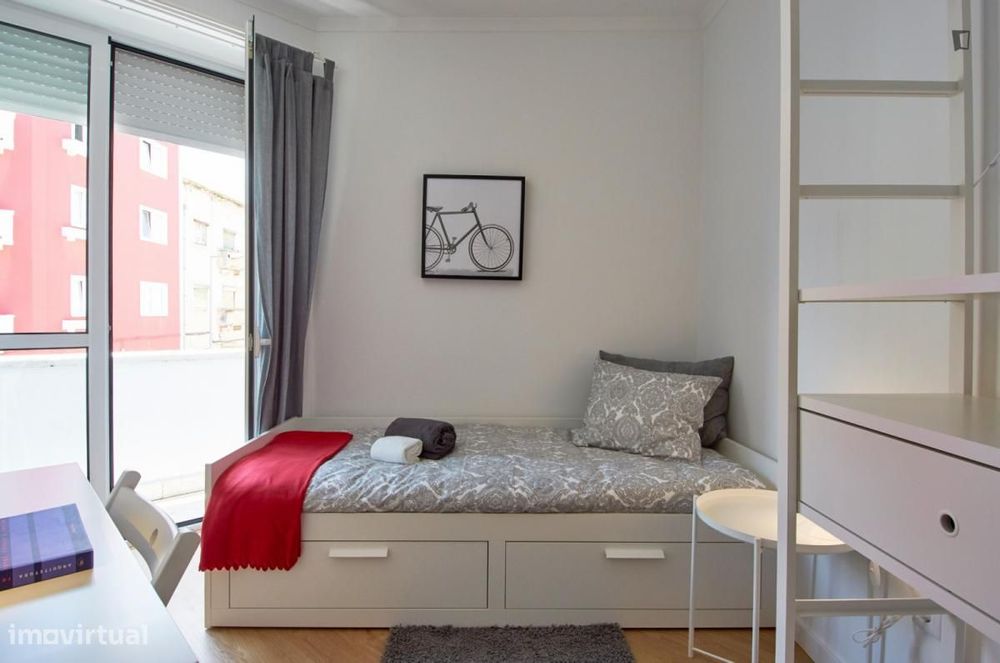 Quarto - localizado em Penha de França Lisbon