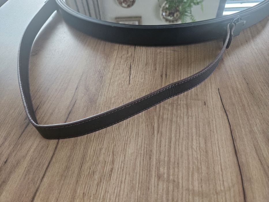 Okrągłe lustro na pasku 55 cm