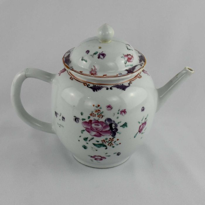 Bule Porcelana da China, decorado com flores, Qianlong, séc. XVIII