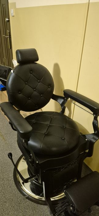 Fotel barberski retro REZERWQCJA