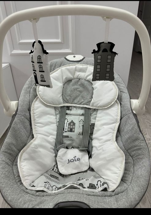 Huśtawka i Bujaczek elektryczny  dla niemowląt JOIE SANSA 2 W 1