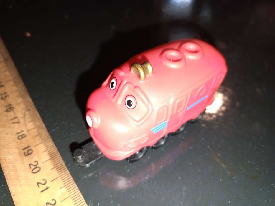 Детская игрушка паровоз CHUGGINGTON
