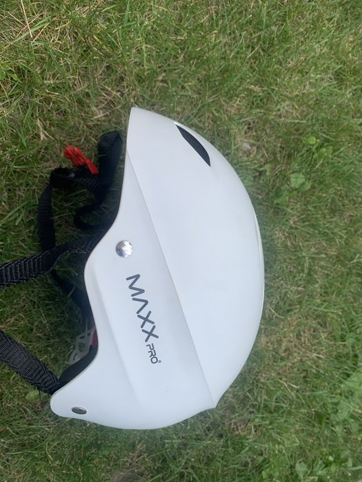 Шолом захисний MaxxPro 55-61 білий