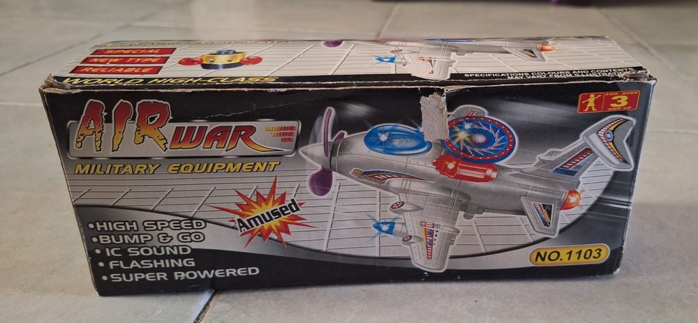 Avião Militar AirWar c/ Luzes e Som