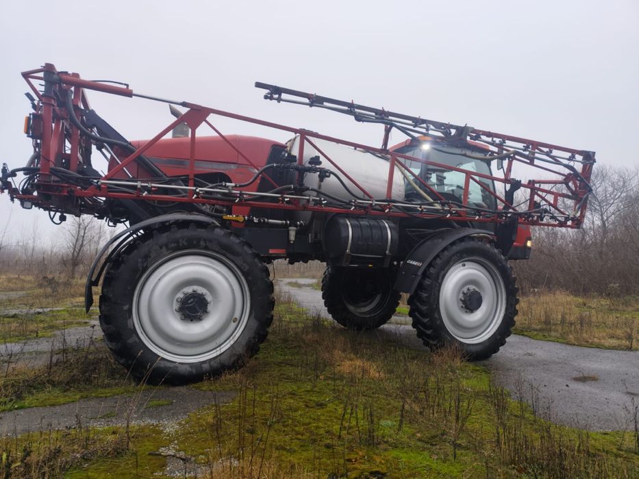 Самохідний оприскувач Case IH 3330 2010р