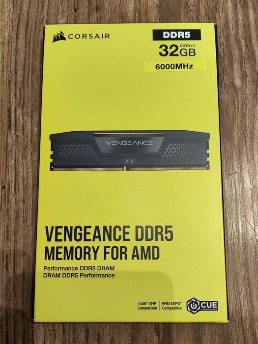 32 GB RAM DDR5 Corsair 6000 MHz CL30
