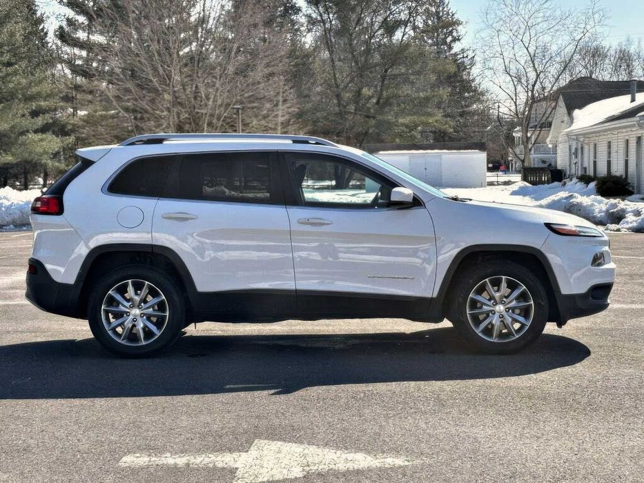 Jeep Cherokee      2017