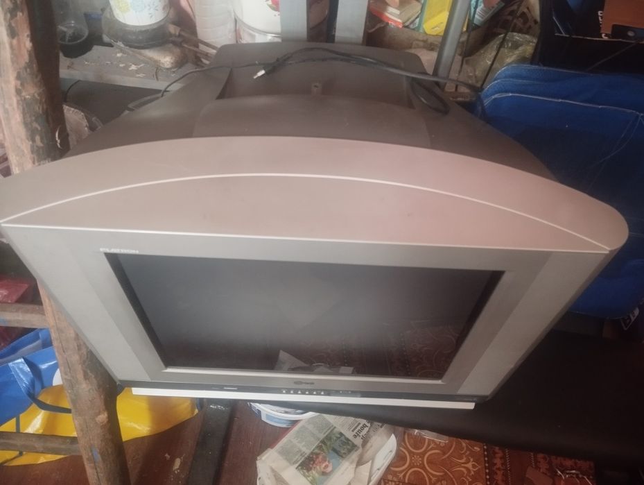 Телевізор LG RT21FB50VE