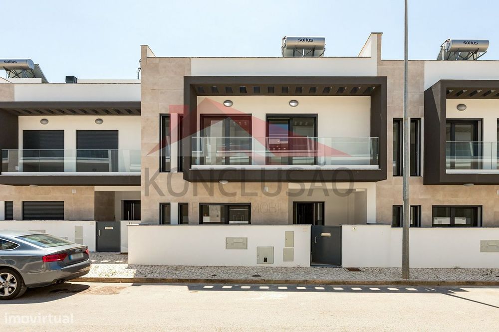 Moradia T5 Nova perto da Expo