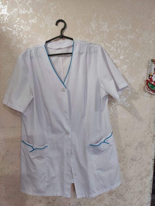 Продам медицинські кофти,і халати.