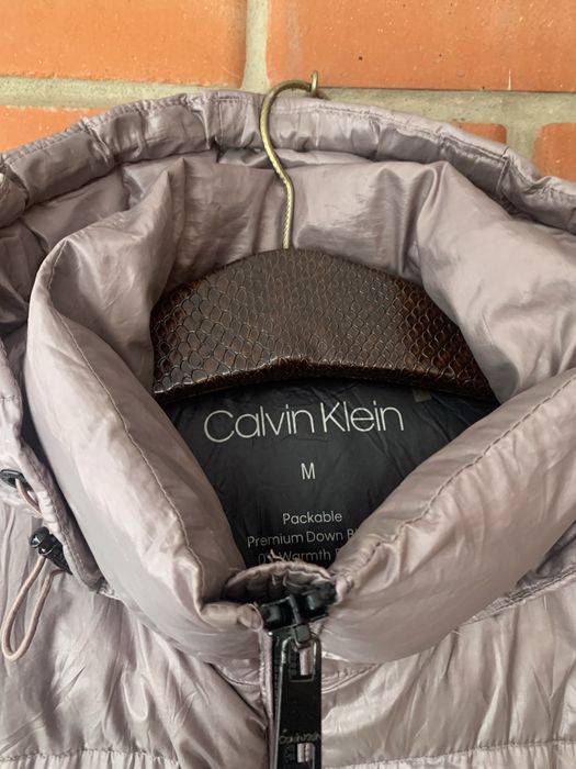 Пуховик, пальто Calvin Klein продам