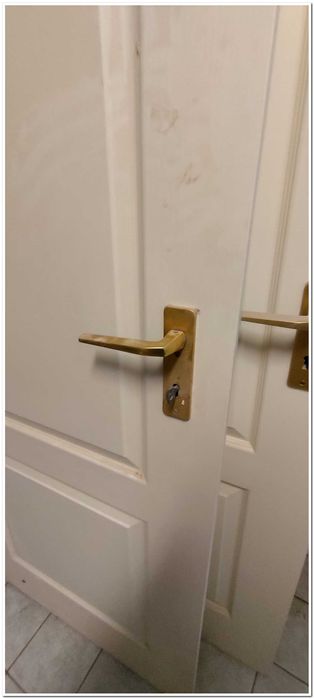 Drzwi wewnętrzne drewniane białe 70 cm