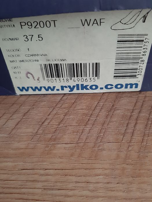 Czółenka, szpilki skórzane Ryłko r.37.5