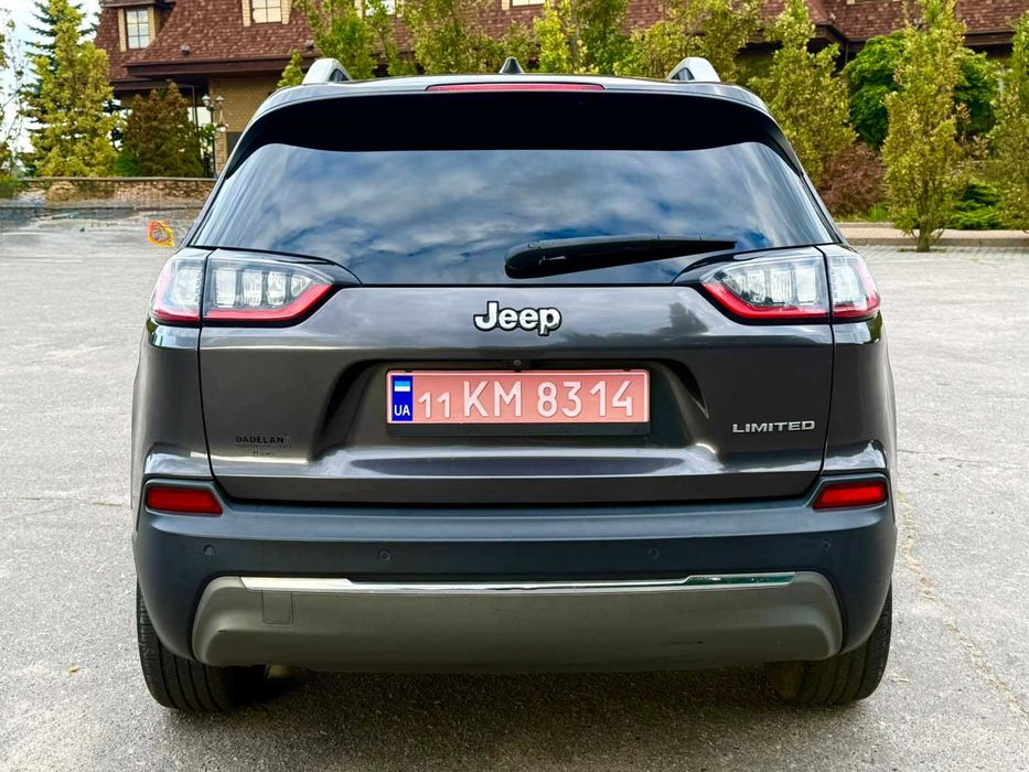 Продам Jeep Cherokee