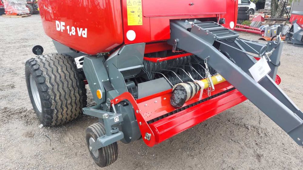 Prasa rolująca zmiennokomorowa Unia DF 1,8VD DEMO