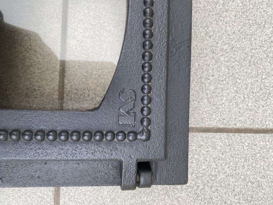 Чугунная печная дверца  SVT 470