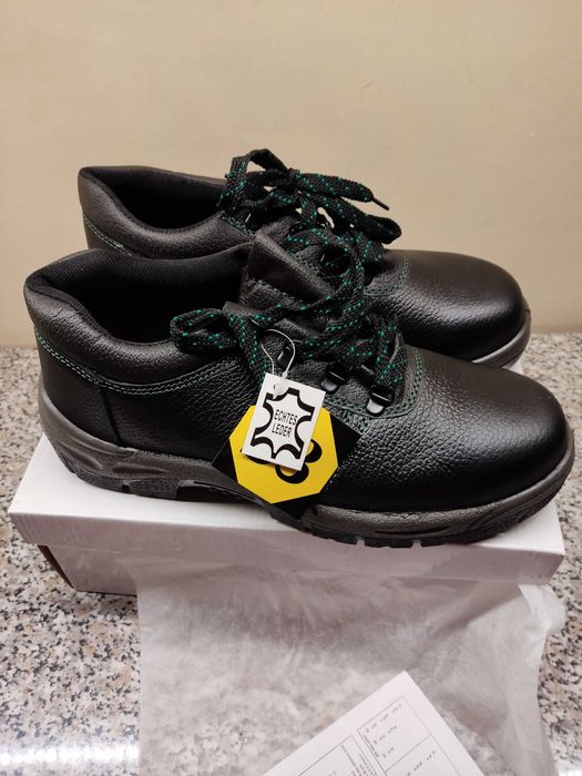 Obuwie ochronne robocze Feldtmann 42 nowe