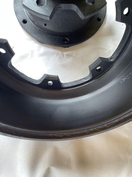 Продам ступицы и тормозные барабаны на Зил бычок