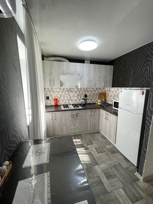 2 й поверх ВІЛЬНА! ЦЕНТР квартира студія подобово