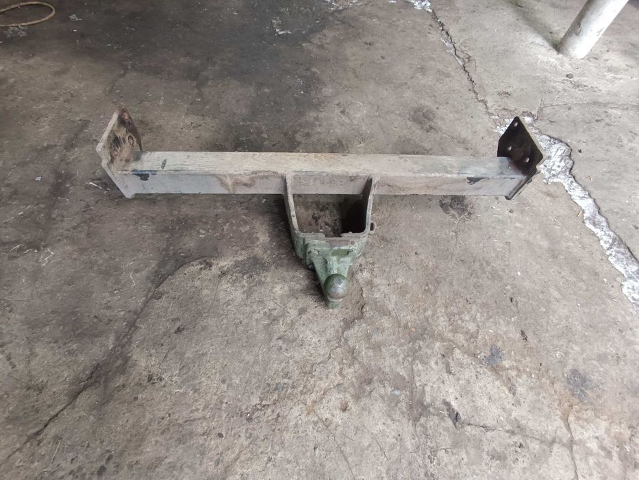 Фаркоп Ниссан Террано Прицепное Форд Маверик Nissan Terrano 2