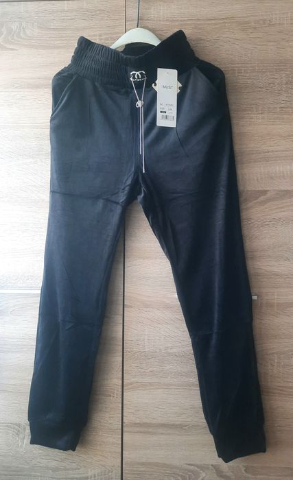 Nowe spodnie welurowe rozm. S/M