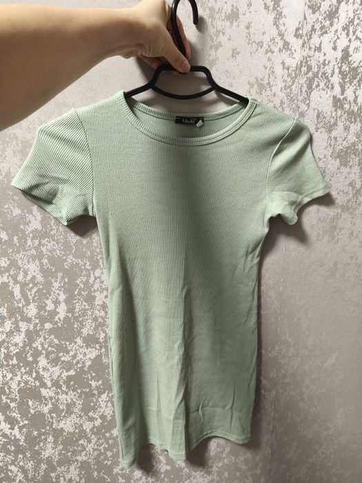 Продам пакет весняного одягу на дівчинку